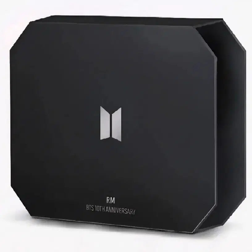 배송비무료)방탄 BTS(남준,지민,정국)10주년 기념 메달 일괄양도