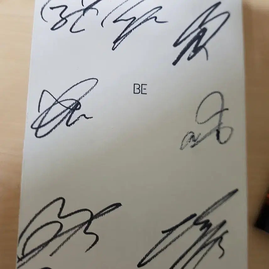 방탄BE앨범 비매 전원친필싸인 앨범 급처합니다 ㅠㅜ