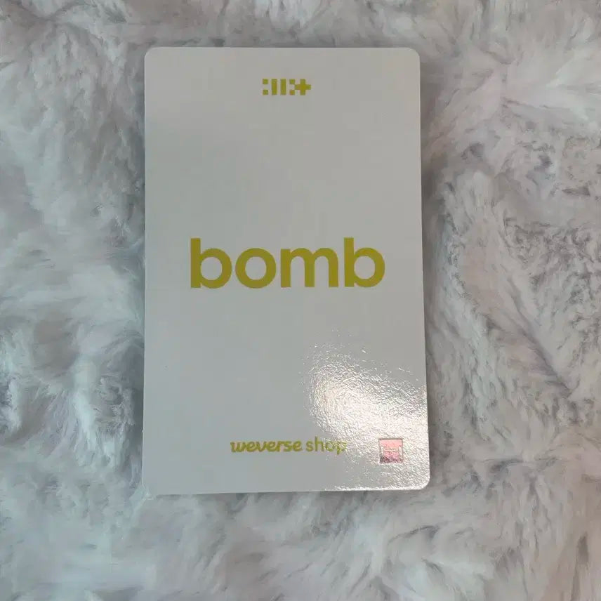 아일릿 bomb 이로하 위버스 럭키드로우 미공포 포카