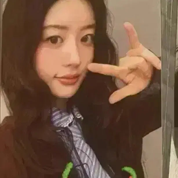 아일릿 bomb 민주 모카 이로하 공방 포카 포스트카드