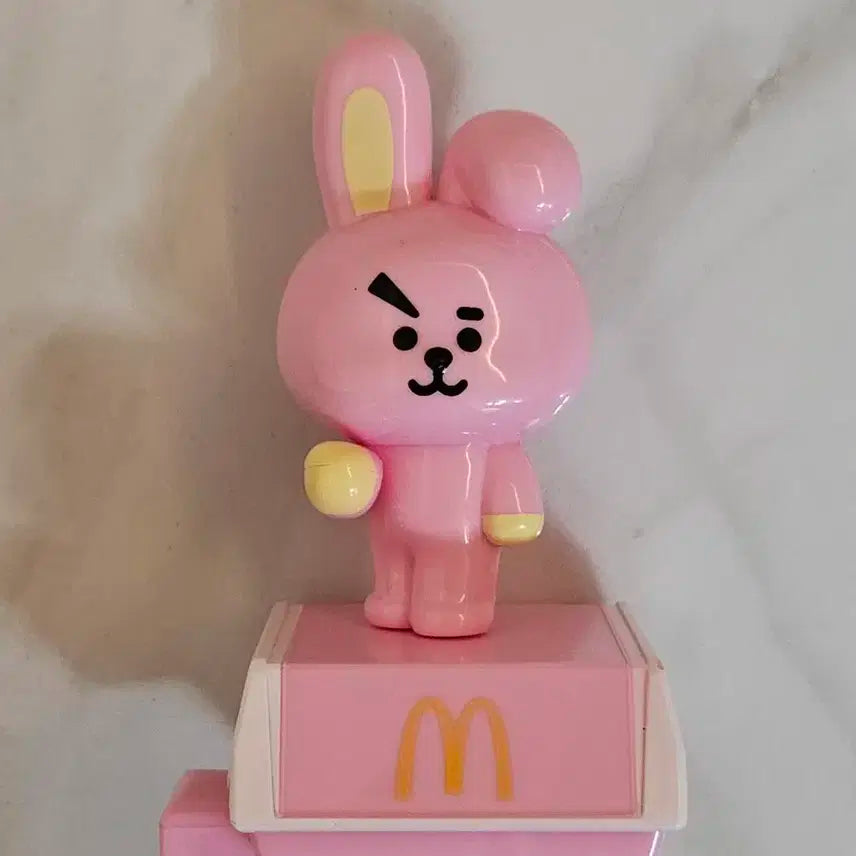 방탄 정국 BT21 쿠키 맥도날드 해피밀 장난감
