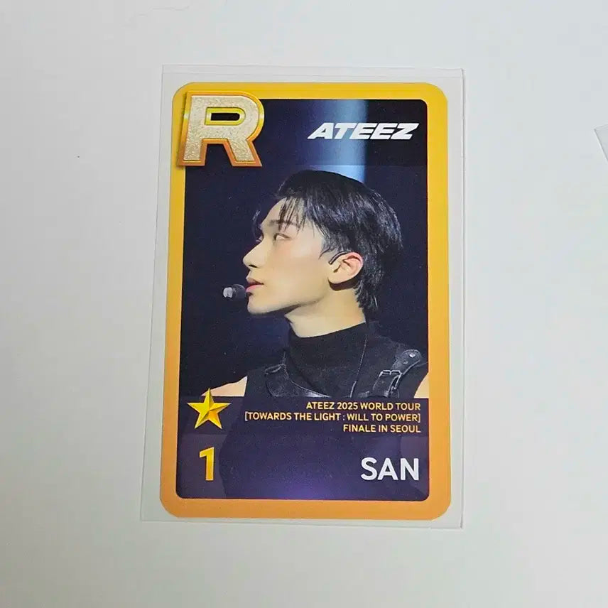 에이티즈 산 최산 슈스티즈 포카