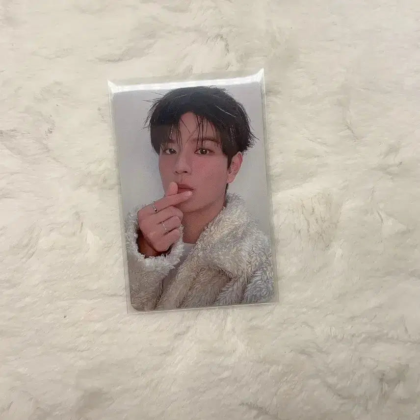 <스키즈 승민 후드 담요 포카>