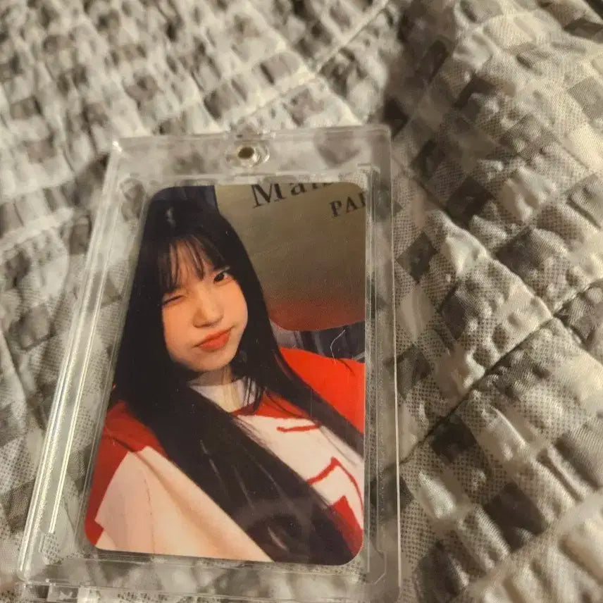 프로미스나인 송하영 메종 포카