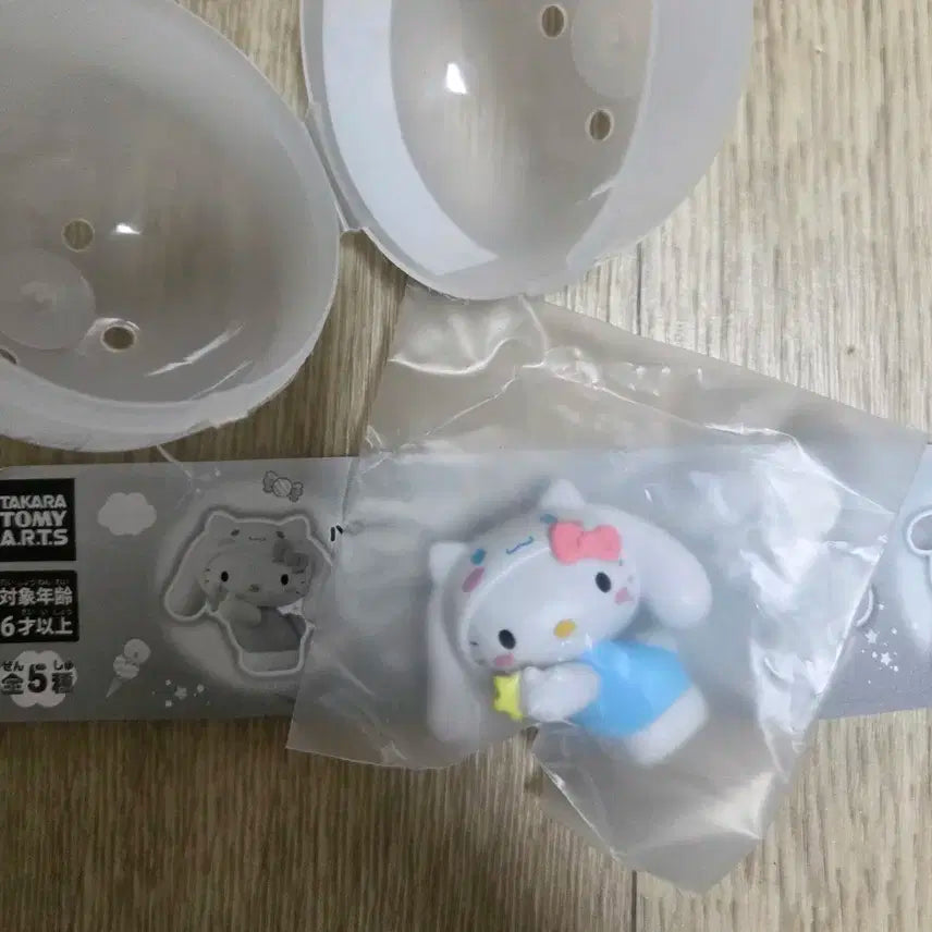 헬로키티 피규어