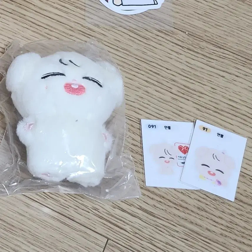 아이브 안유진 비공식 인형 안톨