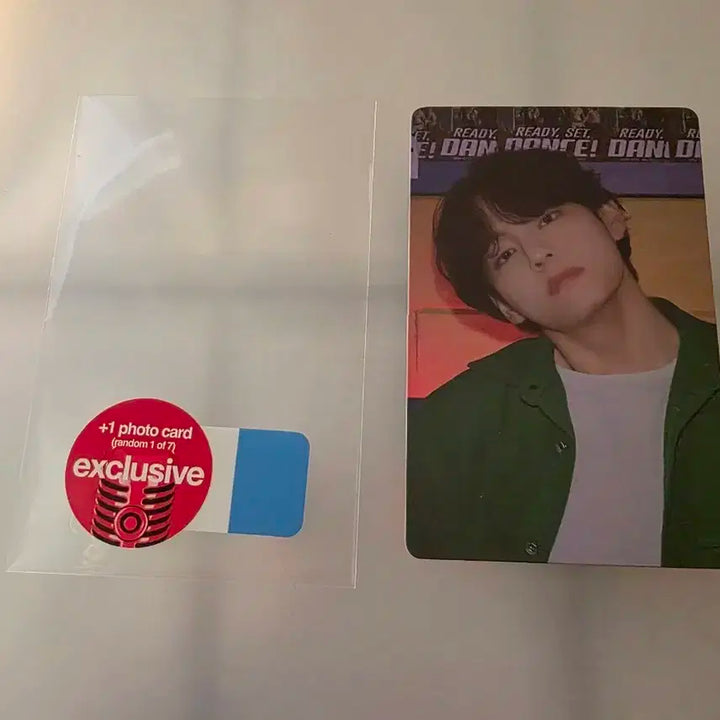 방탄 퍼투댄 미국 타겟 EXCLUSIVE 뷔 태현 포카 포토카드