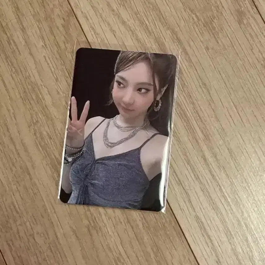 에스파 닝닝 더티워크 디어마이뮤즈 디마뮤 럭드 포카