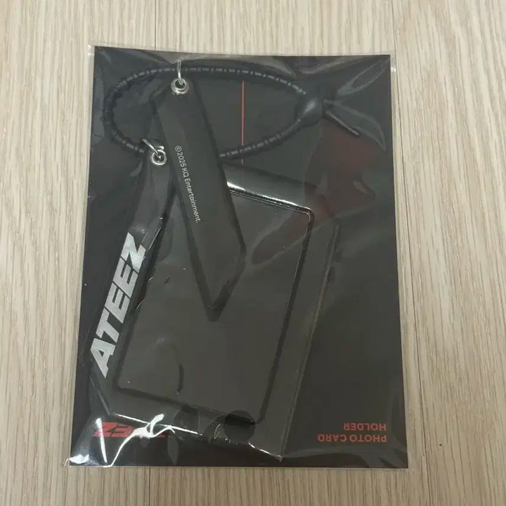 에이티즈 라인프렌즈 팝업 포카 홀더 키링 산 최산