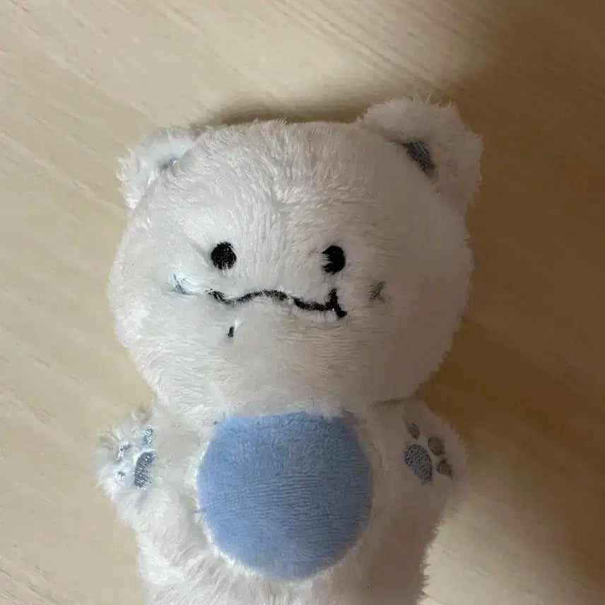 지성인형 양도합니다:)