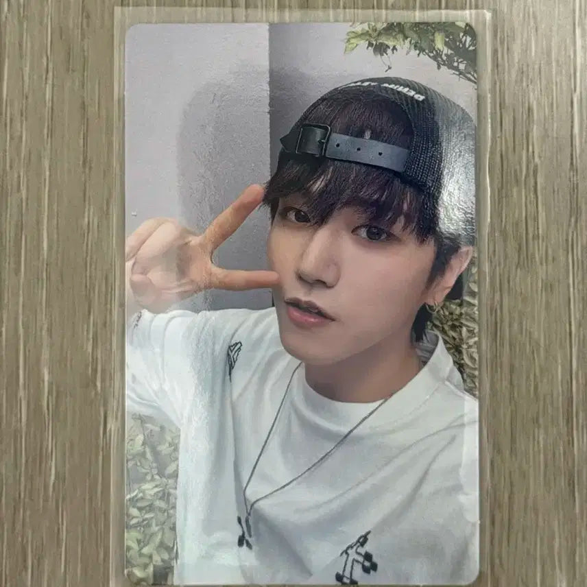 보넥도 리우 1st EP [WHY..] LETTER 위버스 특전 포카