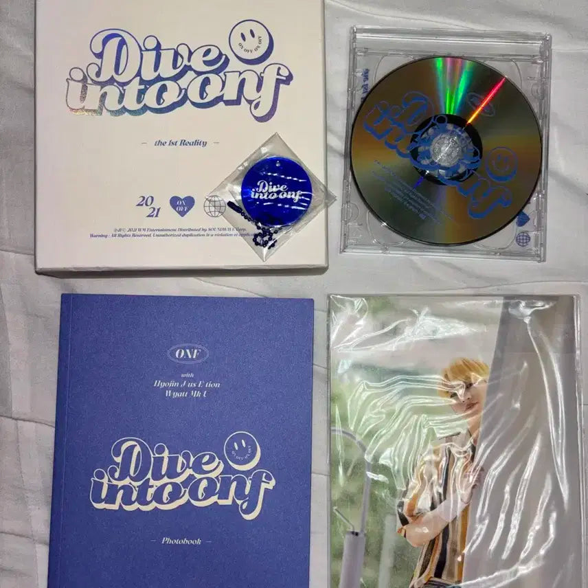 2021 다이브인투 온앤오프 포토북, DVD