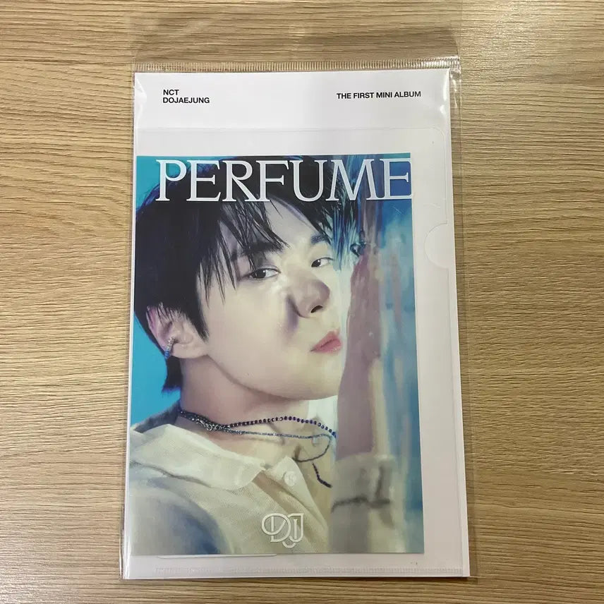 도재정 도영 퍼퓸 포스트카드 홀로그램 포토카드 미개봉 새상품