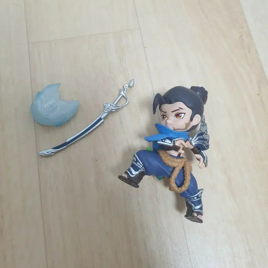팝마트 롤 야스오 피규어