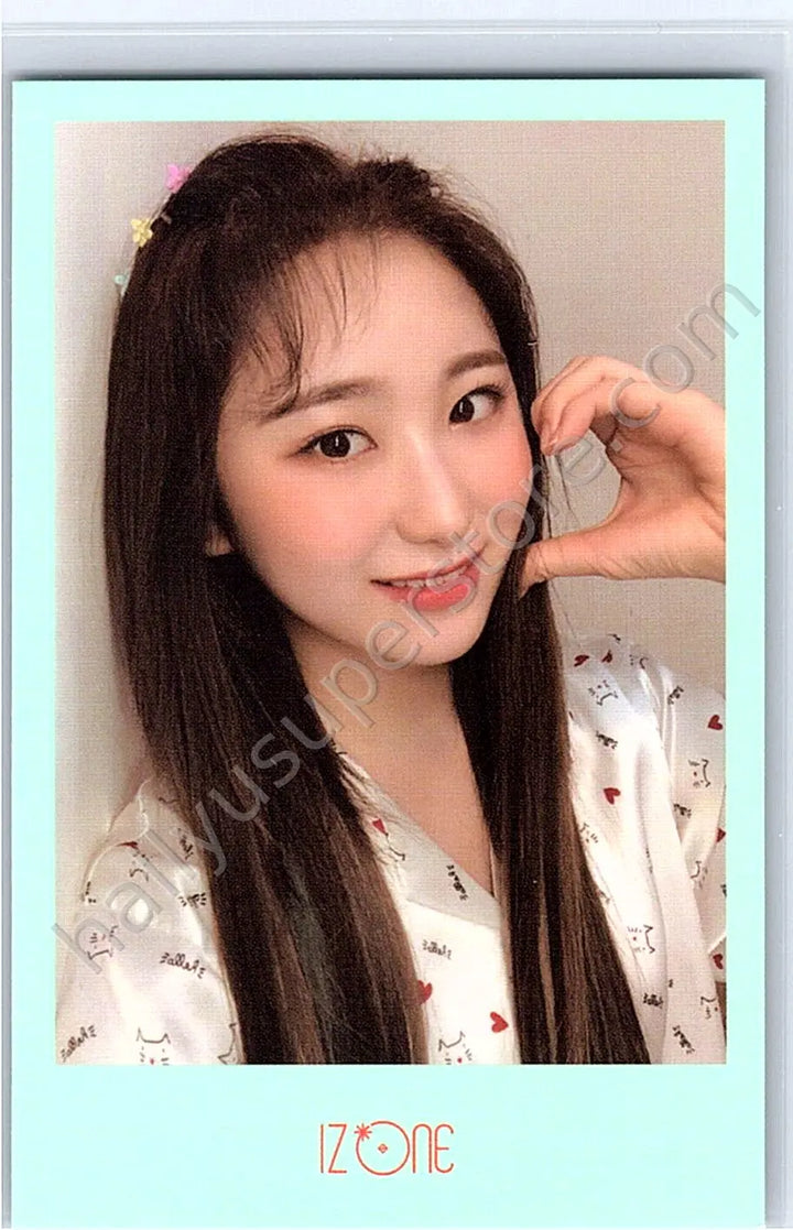 IZ*ONE - Lee Chaeyeon - SPRING COLLECTION 2020 “SECRET DIARY” calendar version polaroid set