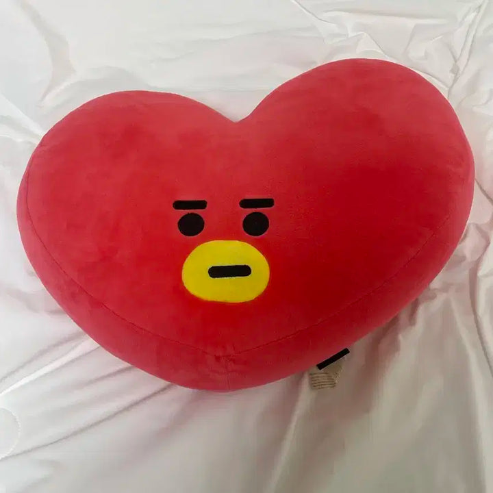 bt21 타타 쿠션 (36x30cm)