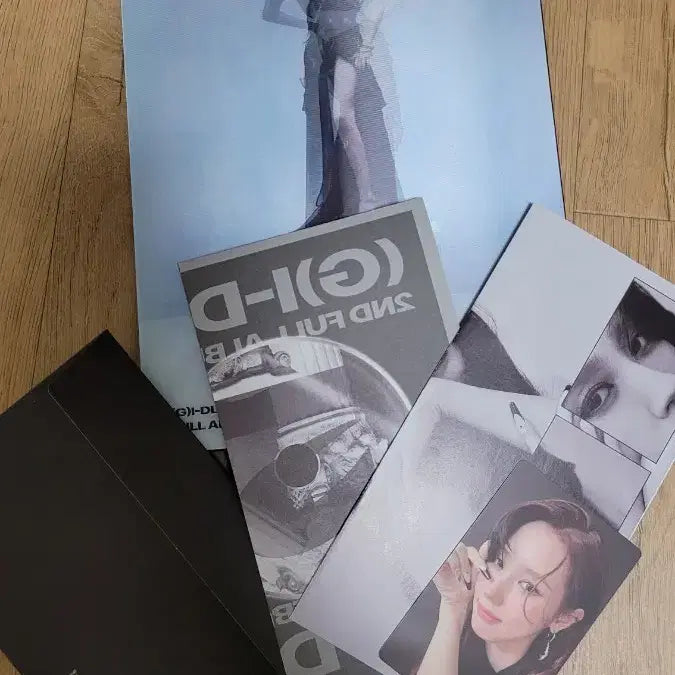 여자아이들 수퍼레이디 앨범+미연 포카, 구성품