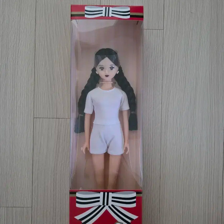 리카캐슬 제니프랜드 카오리 미개봉 웬즈데이느낌