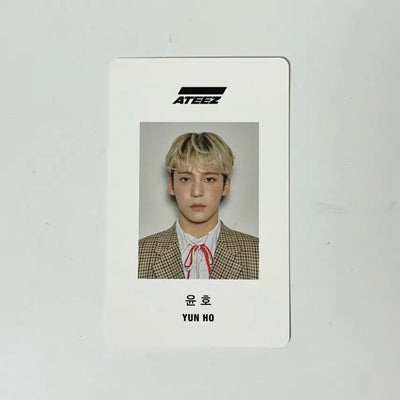 에이티즈 윤호 시즌그리팅 사원증