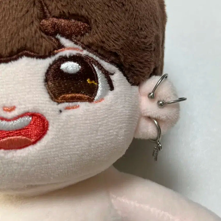 세븐틴 도겸 인형 홀리도 및 인형옷 일괄 양도