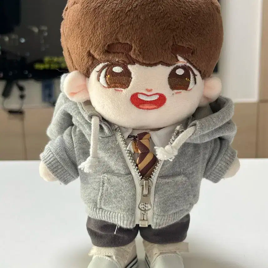 세븐틴 도겸 인형 홀리도 및 인형옷 일괄 양도