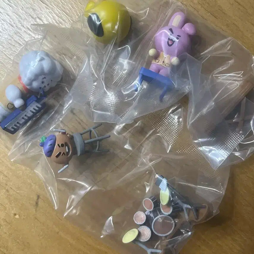 방탄 BT21 피규어 새상품