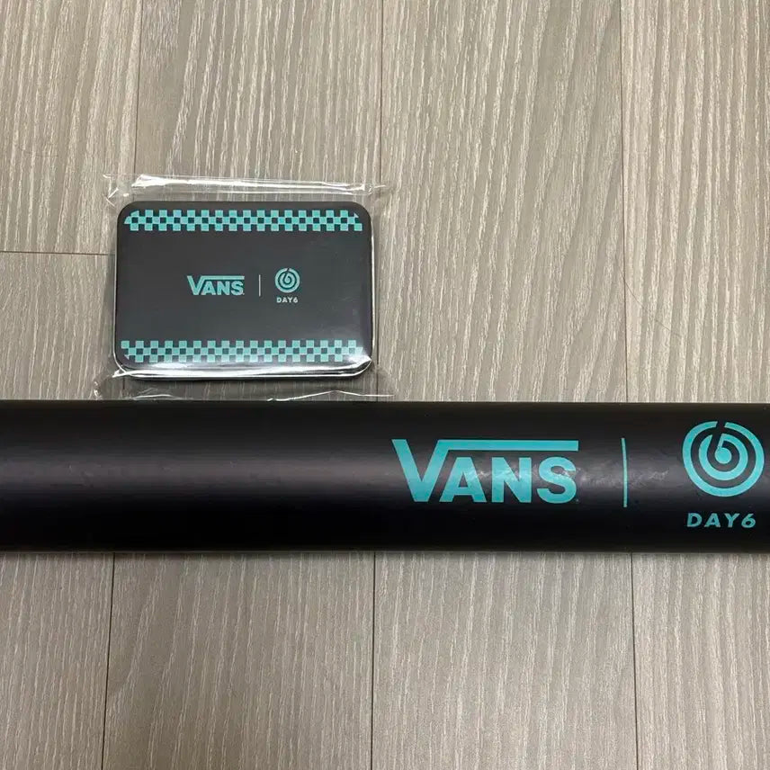 데이식스_반스 증정품