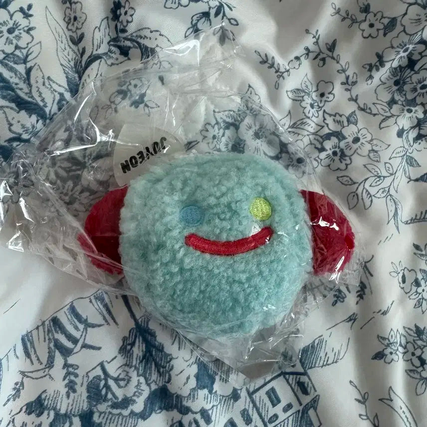 더보이즈 주연 제너레이션 인형 키링 양도