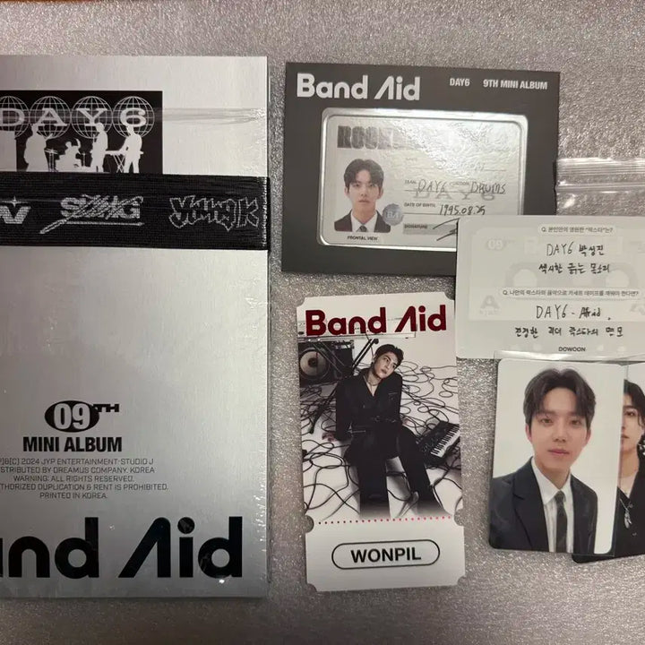 데이식스 밴드에이드 앨범 포카 포함 풀구성 세트 판매