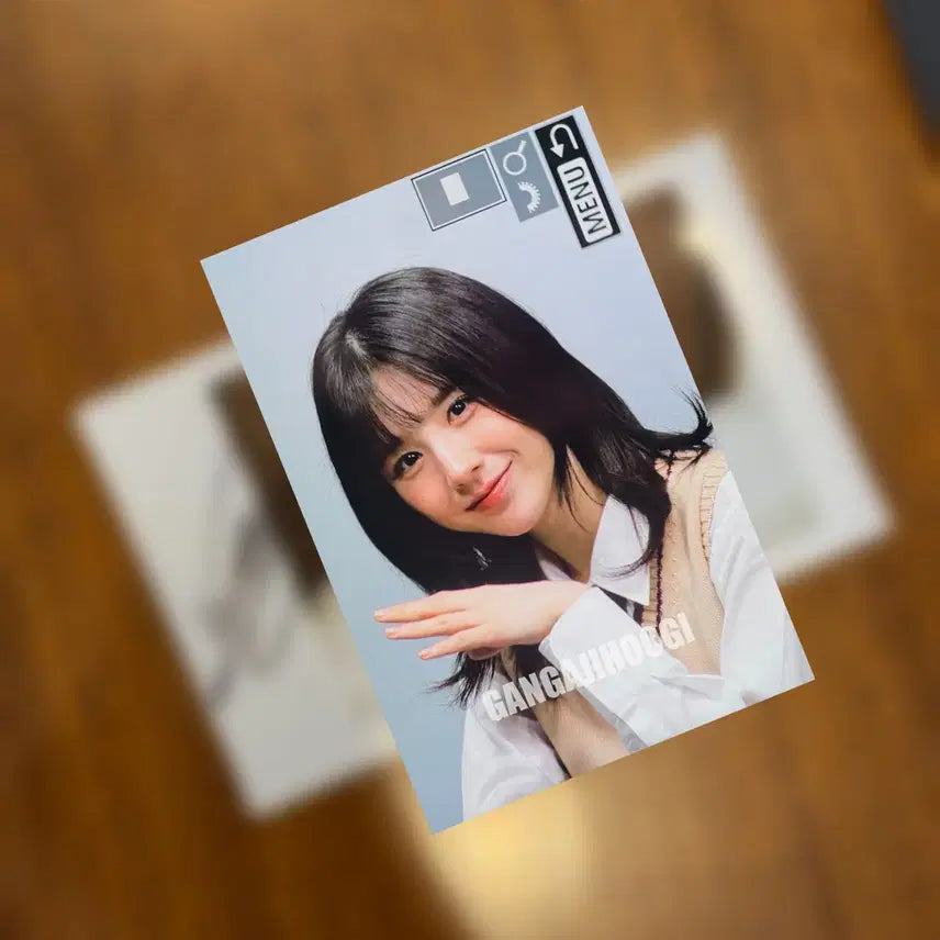 ARTMS 아르테미스 희진 HeeJin 미공개 싸인 폴라로이드
