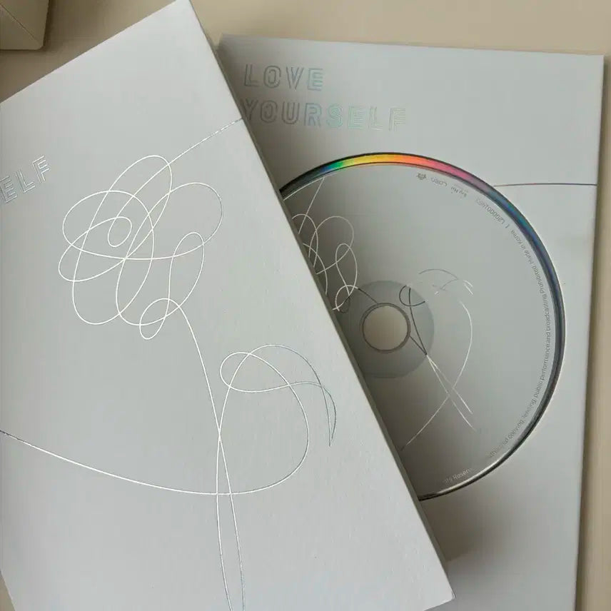 방탄소년단 럽유얼셀프 앨범 V버전