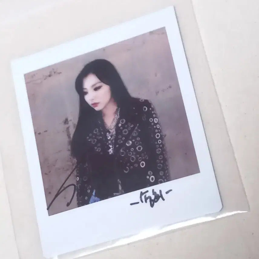 bvndit 밴디트 송희 싸인 폴라로이드 polaroid