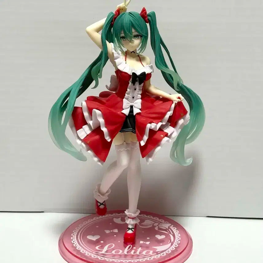 하츠네 미쿠 롤리타 피규어