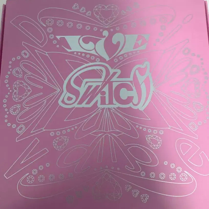아이브 스위치 앨범 구성품 다 있고 포카도 들어있어요