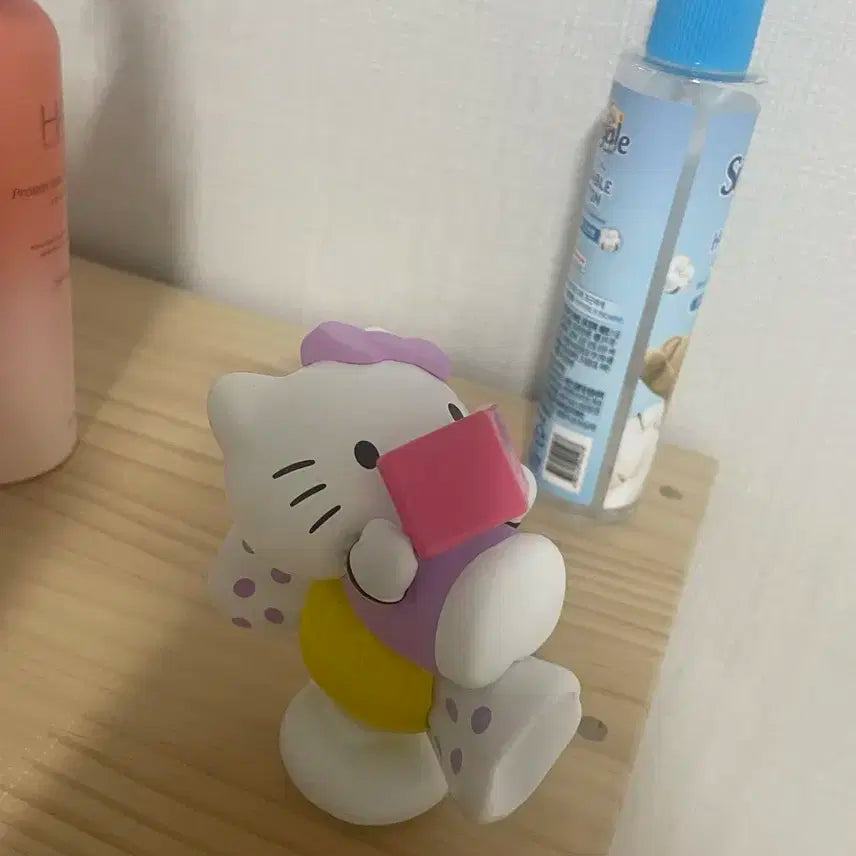 돌아가는 키티 피규어 산리오 정품