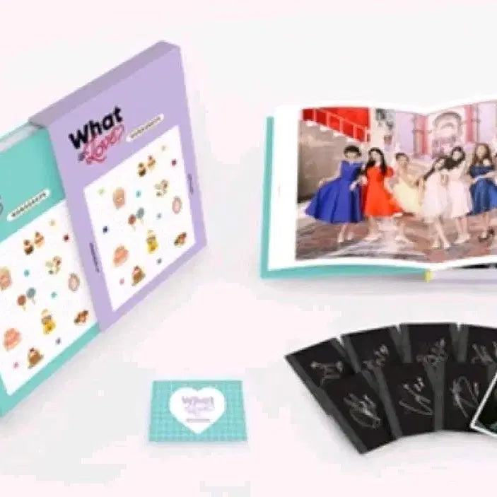 트와이스 What is Love 모노그래프 미개봉앨범  sealed