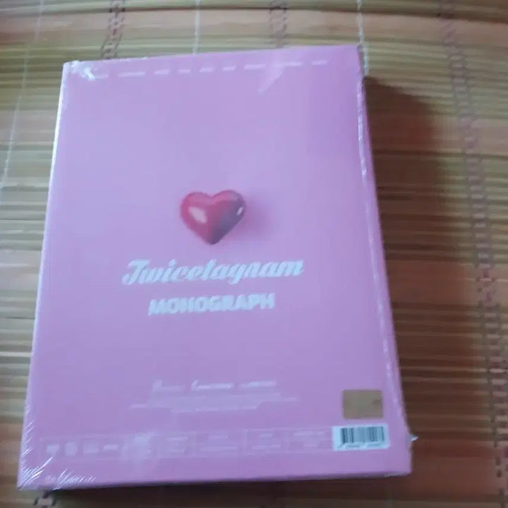 트와이스tagram 모노그래프 monograph  미개봉 sealed