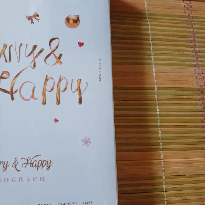 트와이스Merry&Happy 모노그래프 미개봉 sealed