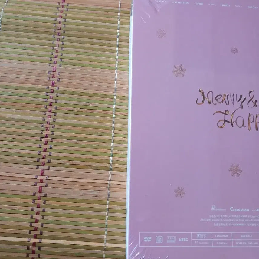 트와이스Merry&Happy 모노그래프 미개봉 sealed