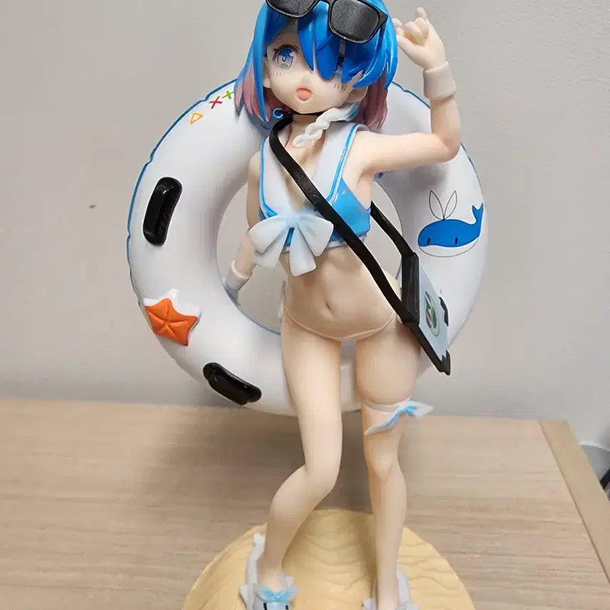 불루아카이브 아로나 수영복 피규어