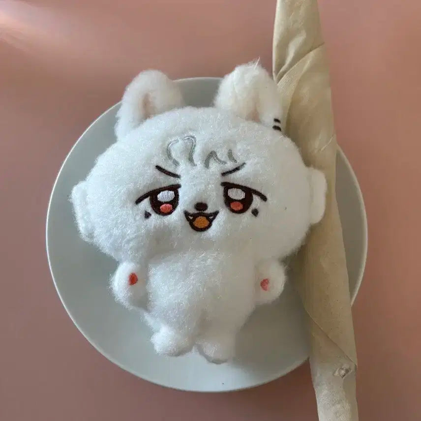 플레이브 은호 인형