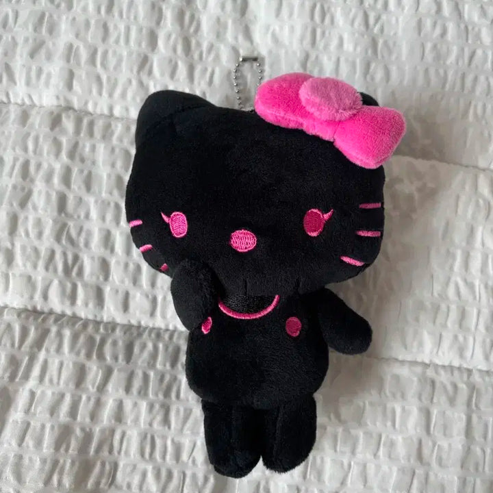 블랙핑크키티키링