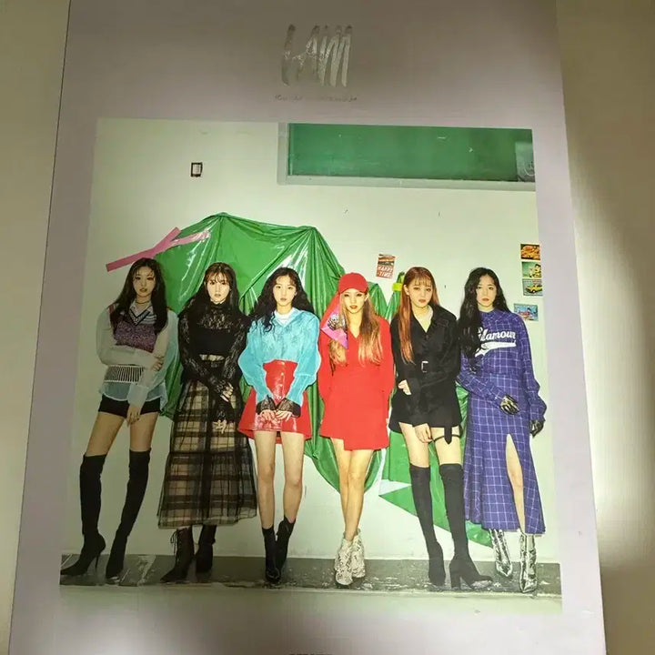 여자아이들 데뷔앨범 개봉 라타타 iam