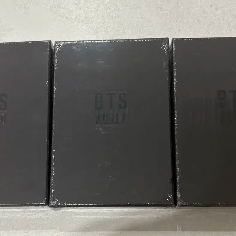BTS 월드 앨범 미개봉 판매