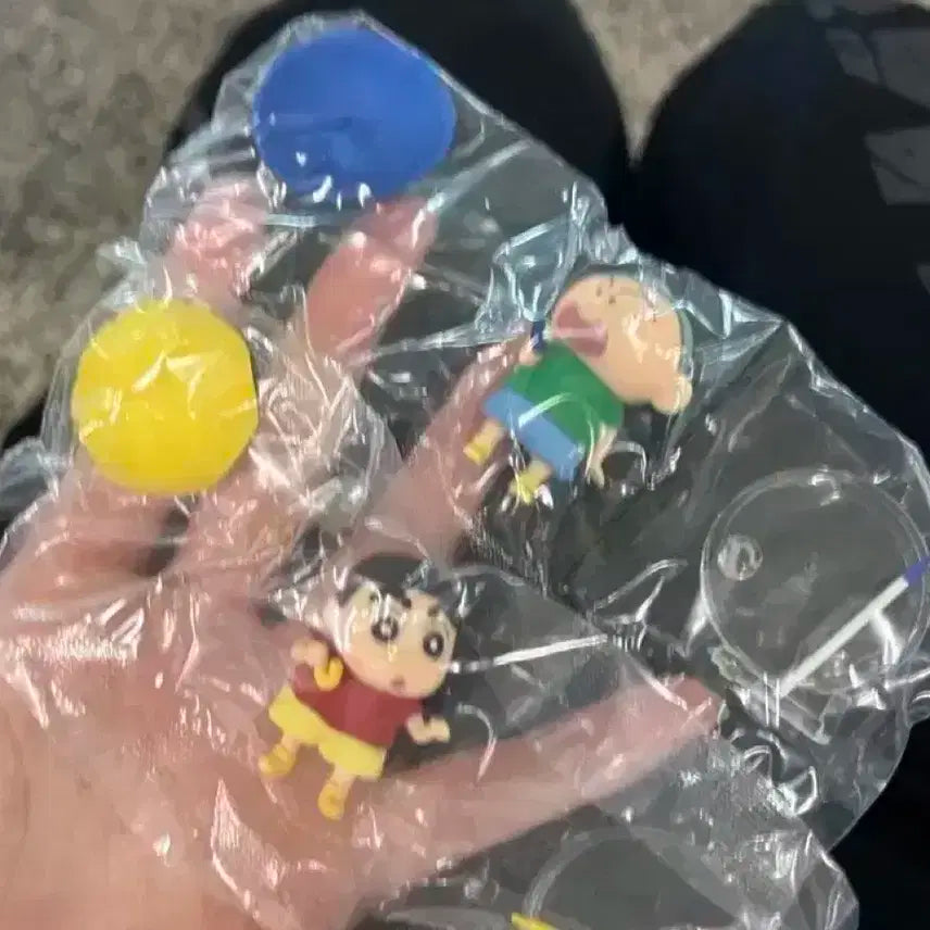 편의점 짱구, 훈이 피규어