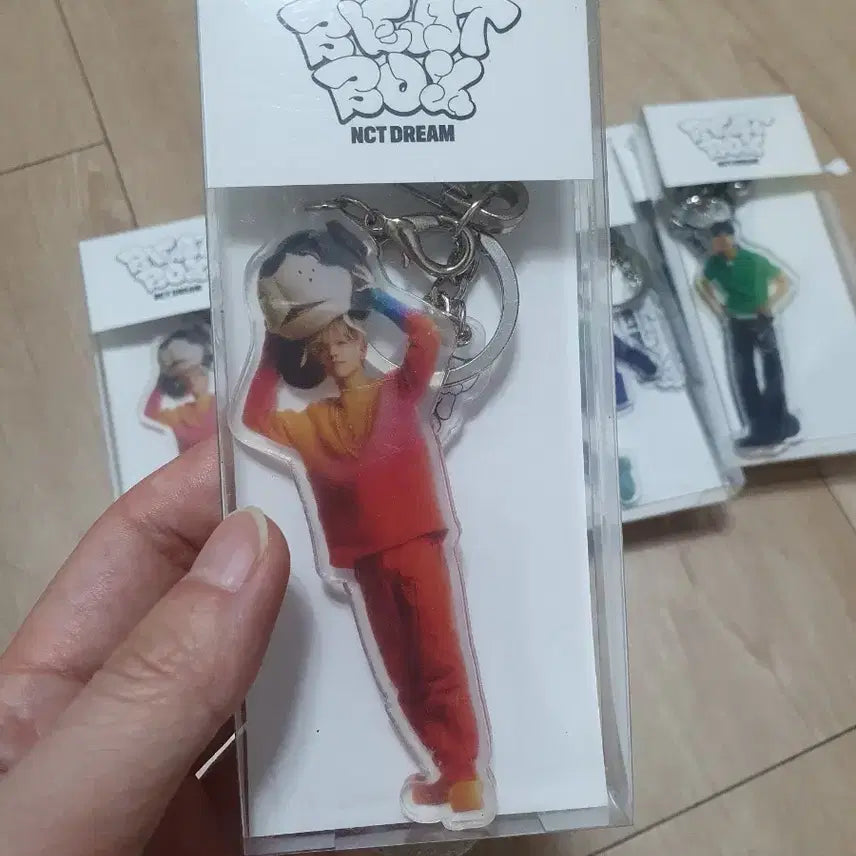 NCT DREAM 지성 아크릴 키링 + 포토카드