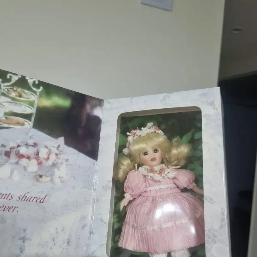 마담 알렉산더  포세린돌