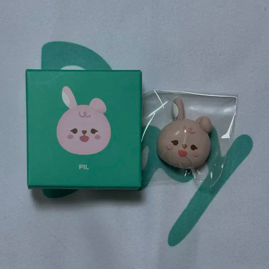 데이식스 팬미팅 케이블 홀더 데니멀즈 쁘띠멀즈 필끼 원필