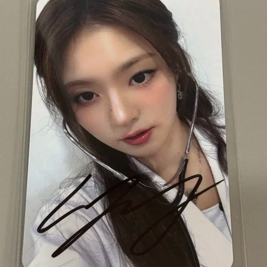 프로미스나인 이나경 싸인포카 의사버전 판매 양도