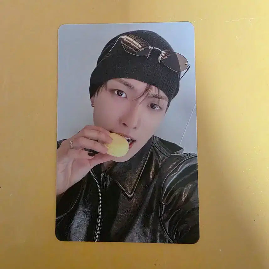 ATEEZ 에이티즈 라인프렌즈 팝업 트레카 ~ 홍중